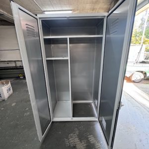 Ντουλάπα Αλουμινίου για πλυντήριο και έξτρα αποθηκευτικό χώρο